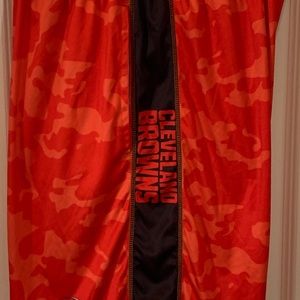 Men's Cleveland Browns shorts. Orange Brown. Size Medium NFL